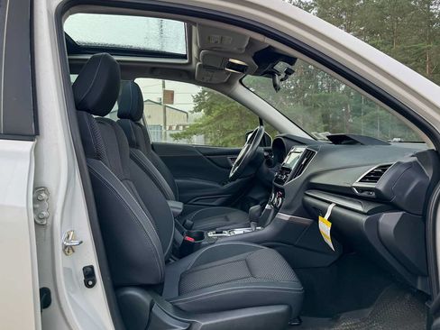 Certified 2023 Subaru Forester Premium AWD/4WD image 9