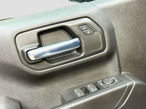 Used 2025 Chevrolet Silverado 1500 Custom Trail Boss w/ Turbomax Blackout Package image 21