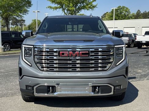 Used 2023 GMC Sierra 1500 Denali w/ Denali Reserve Package image 3