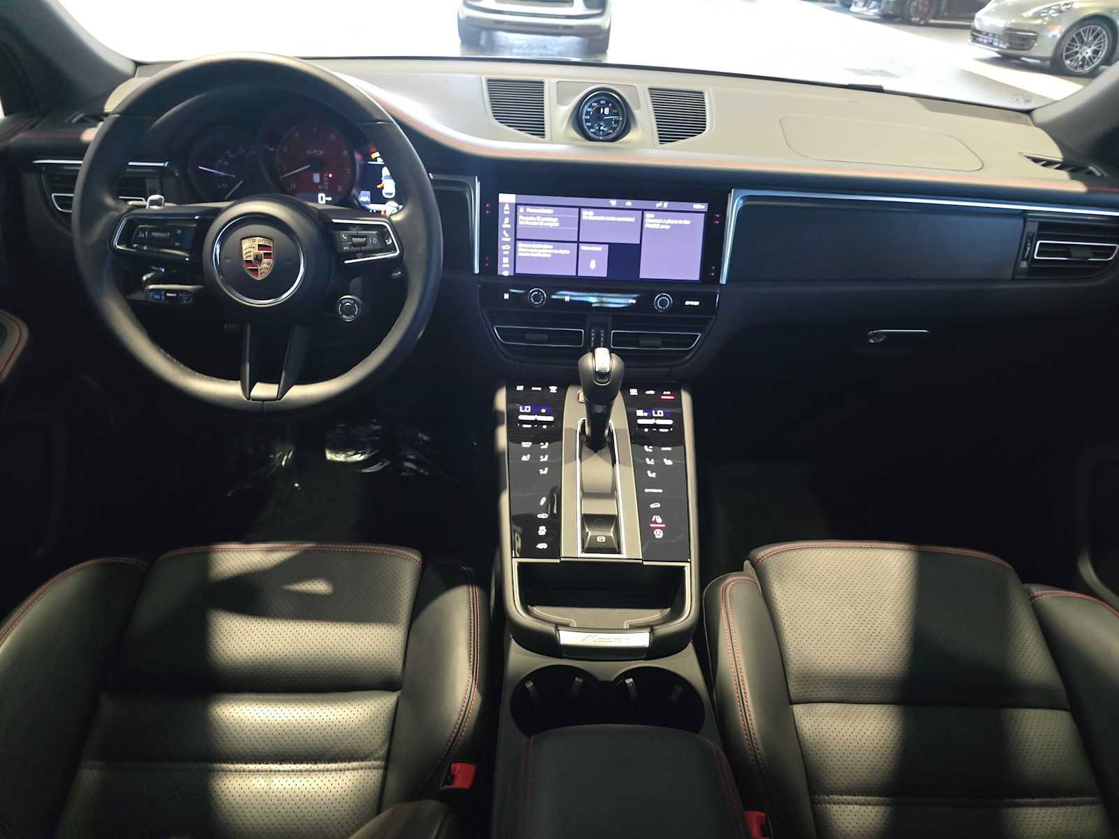 Used 2025 Porsche Macan GTS AWD/4WD image 20