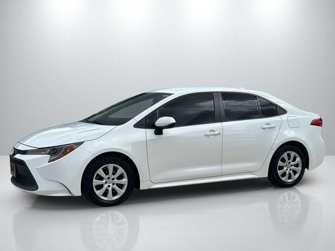 Used 2021 Toyota Corolla LE FWD image 8