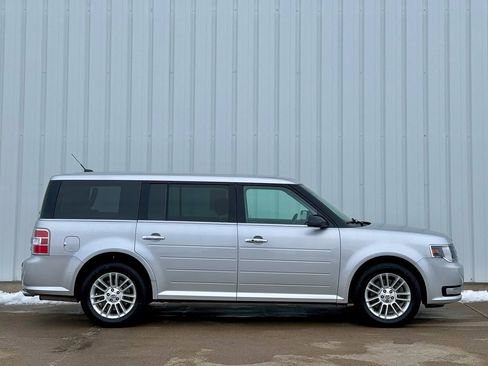 Certified 2019 Ford Flex SEL image 6