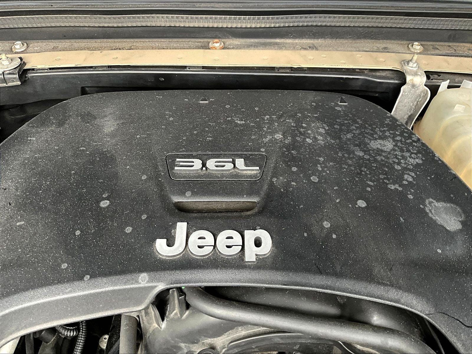 Used 2020 Jeep Gladiator Sport w/ Quick Order Package 24S AWD/4WD image 31