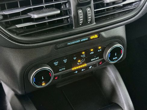 Used 2025 Ford Escape ST-Line Select AWD/4WD image 24