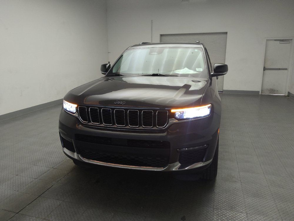 Used 2022 Jeep Grand Cherokee L Limited RWD image 15