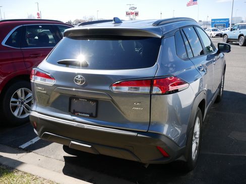 Certified 2022 Toyota Corolla Cross LE w/ Moonroof Package image 4
