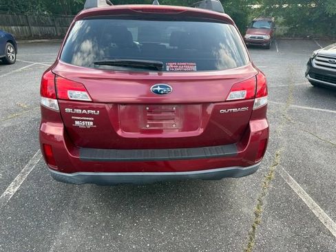 Used 2013 Subaru Outback 2.5i Limited AWD/4WD image 6