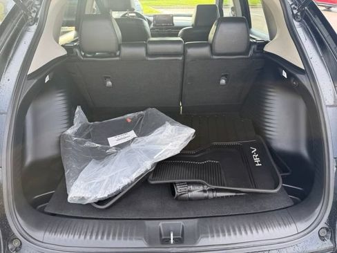Used 2025 Honda HR-V EX-L image 6