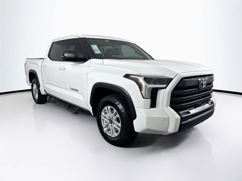 Used 2025 Toyota Tundra SR5 w/ SR5 Premium Package RWD image 10