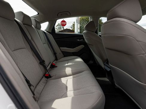 Used 2025 Honda Accord LX image 30
