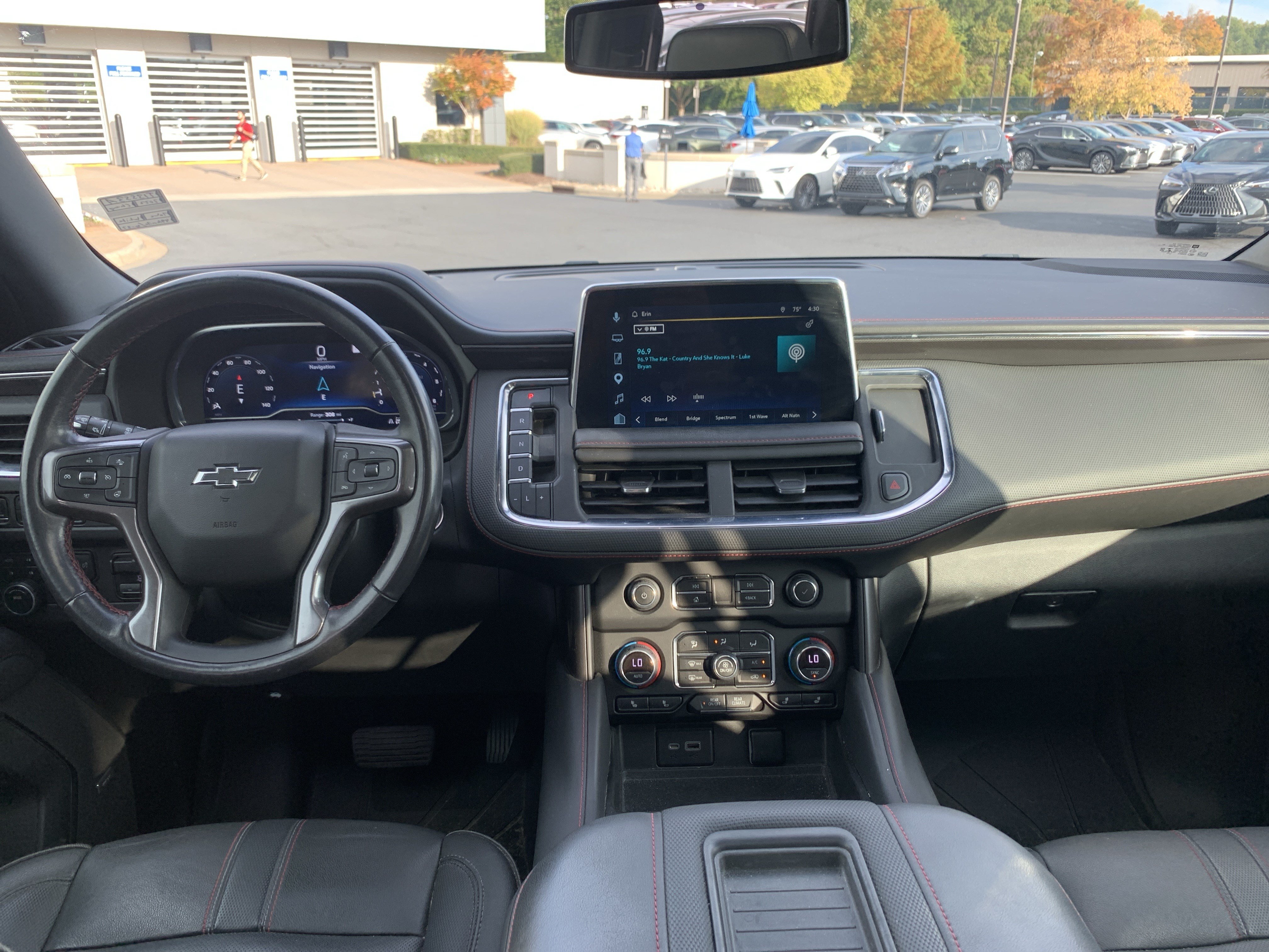 Used 2022 Chevrolet Tahoe RST w/ Luxury Package AWD/4WD image 30