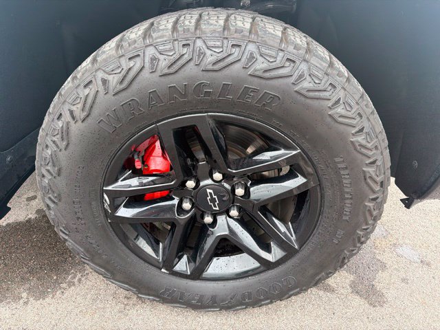 Used 2023 Chevrolet Silverado 1500 LT Trail Boss AWD/4WD image 4