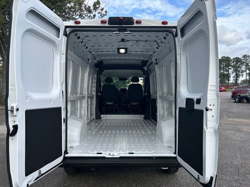 New 2026 RAM ProMaster 2500 w/ Premium Convenience Group image 21