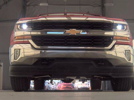 Used 2018 Chevrolet Silverado 1500 LT w/ All Star Edition AWD/4WD image 2