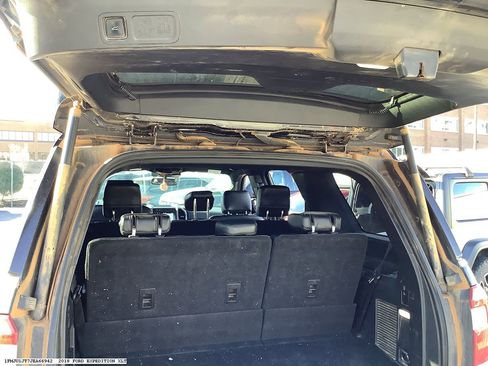 Used 2018 Ford Expedition XLT w/ Equipment Group 202A image 14