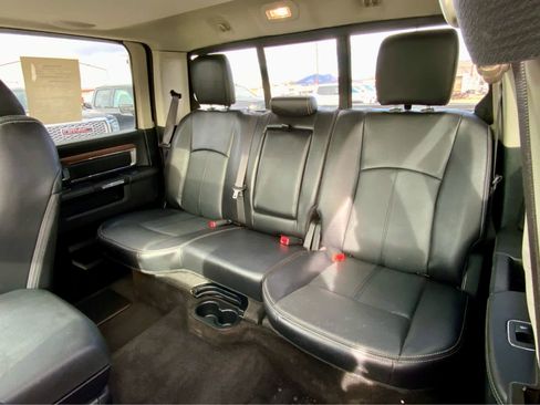 Used 2018 RAM 1500 Laramie image 26