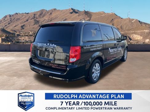 Used 2019 Dodge Grand Caravan SE w/ UConnect Hands-Free Group image 6