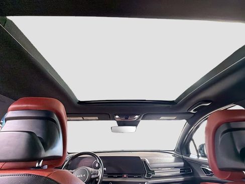 Used 2023 Kia Sportage SX image 24