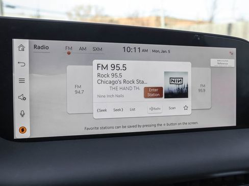 Used 2025 Genesis G90 3.5T image 30