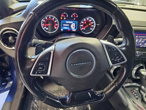 Used 2022 Chevrolet Camaro LT RWD image 12