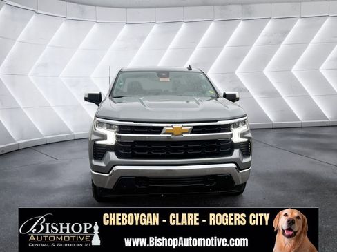 Used 2024 Chevrolet Silverado 1500 LT AWD/4WD image 12