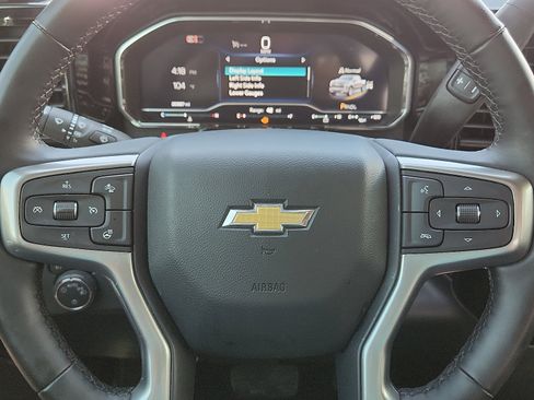 Used 2024 Chevrolet Silverado 1500 LT AWD/4WD image 19