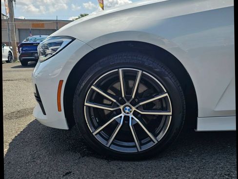Used 2020 BMW 330i xDrive Sedan w/ Convenience Package AWD/4WD image 30