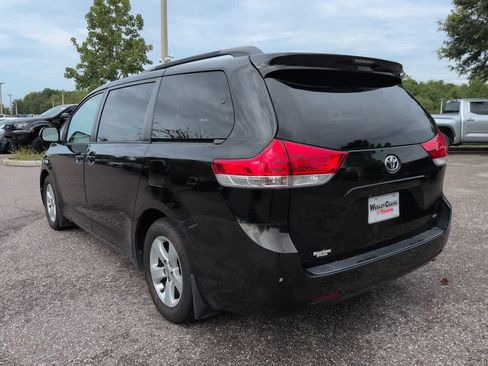 Used 2014 Toyota Sienna LE FWD image 4