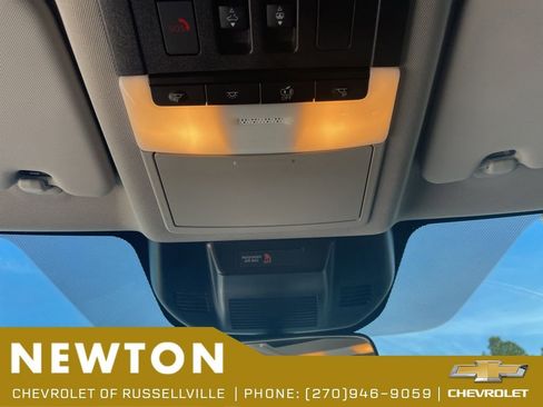 Used 2024 Nissan Rogue SV w/ SV Premium Package AWD/4WD image 19