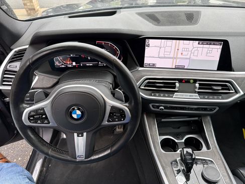 Used 2019 BMW X5 xDrive50i w/ M Sport Package AWD/4WD image 4
