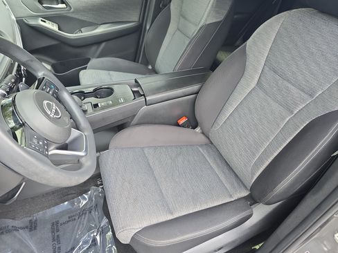 Certified 2023 Nissan Rogue SV FWD image 14