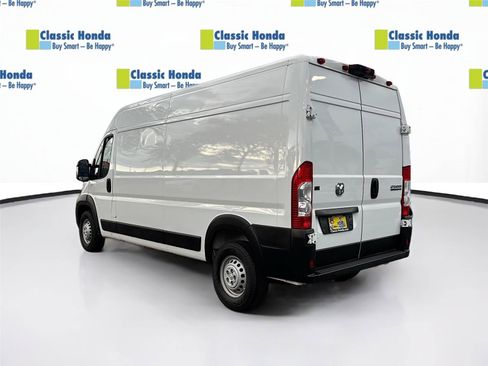 Used 2025 RAM ProMaster 2500 w/ Convenience Group FWD image 5