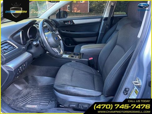 Used 2019 Subaru Outback 2.5i Premium image 16