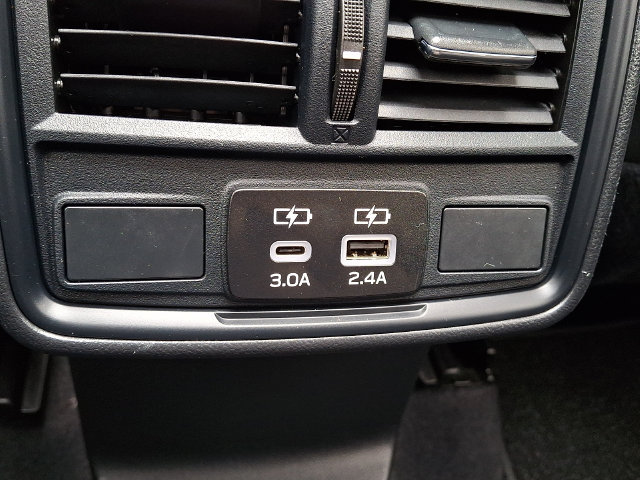 Used 2025 Subaru Forester Premium AWD/4WD image 11