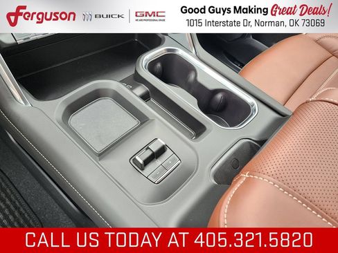 New 2026 GMC Sierra 3500 Denali Ultimate AWD/4WD image 32