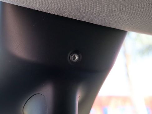 Used 2023 Tesla Model Y Long Range image 44