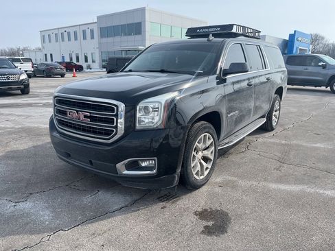 Used 2019 GMC Yukon XL SLT image 12