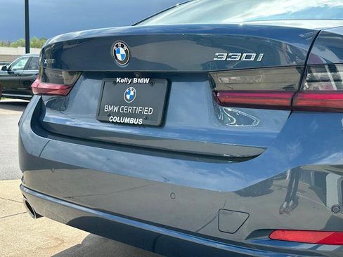 Certified 2025 BMW 330i xDrive Sedan AWD/4WD image 9