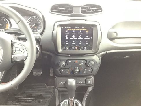 Certified 2023 Jeep Renegade Trailhawk image 14