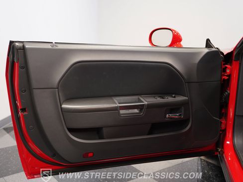 Used 2009 Dodge Challenger R/T image 37