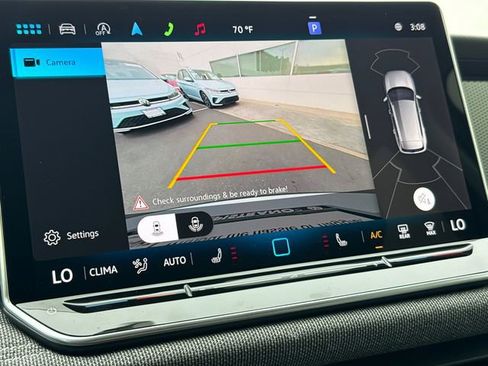 Used 2025 Volkswagen Tiguan S image 32