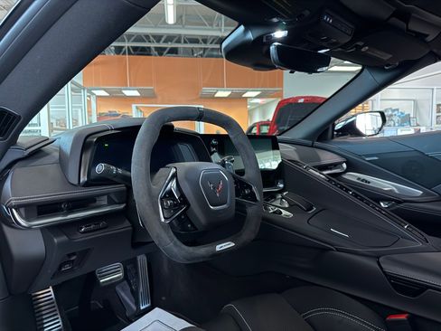 Used 2024 Chevrolet Corvette Z06 image 35