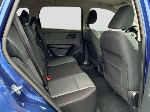 Used 2021 Nissan Rogue S image 10