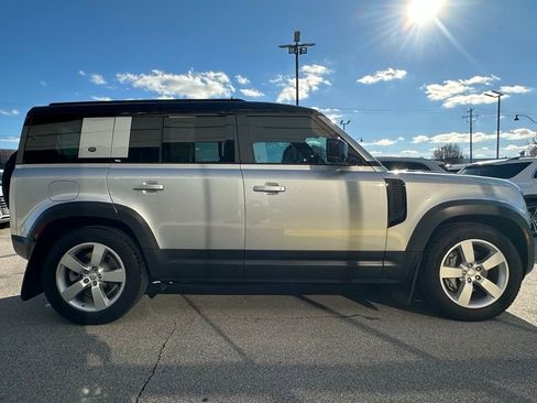 Used 2020 Land Rover Defender 110 First Edition image 12