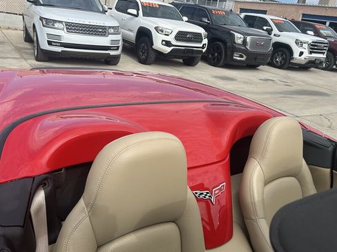 Used 2005 Chevrolet Corvette Convertible w/ Preferred Equipment Group RWD image 17