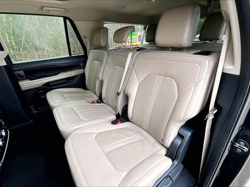 Used 2023 Ford Expedition Max Limited image 21