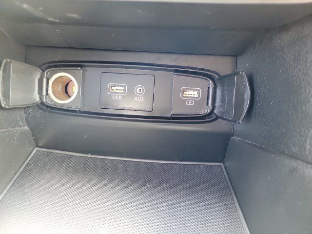 Used 2019 Hyundai Santa Fe SEL FWD image 31