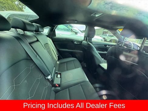 Used 2024 Kia Forte GT-Line w/ GT-Line Premium Package FWD image 4