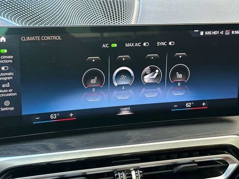 Used 2023 BMW 330i Sedan w/ Premium Package RWD image 19