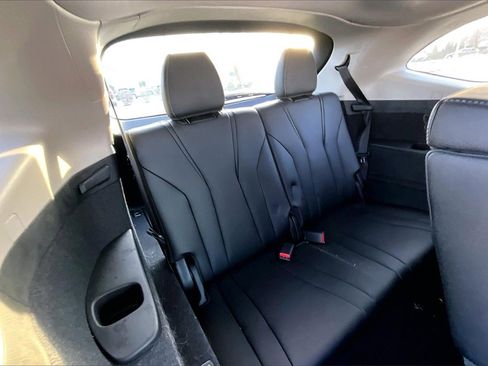 Used 2023 Acura MDX SH-AWD w/ Technology Package image 33